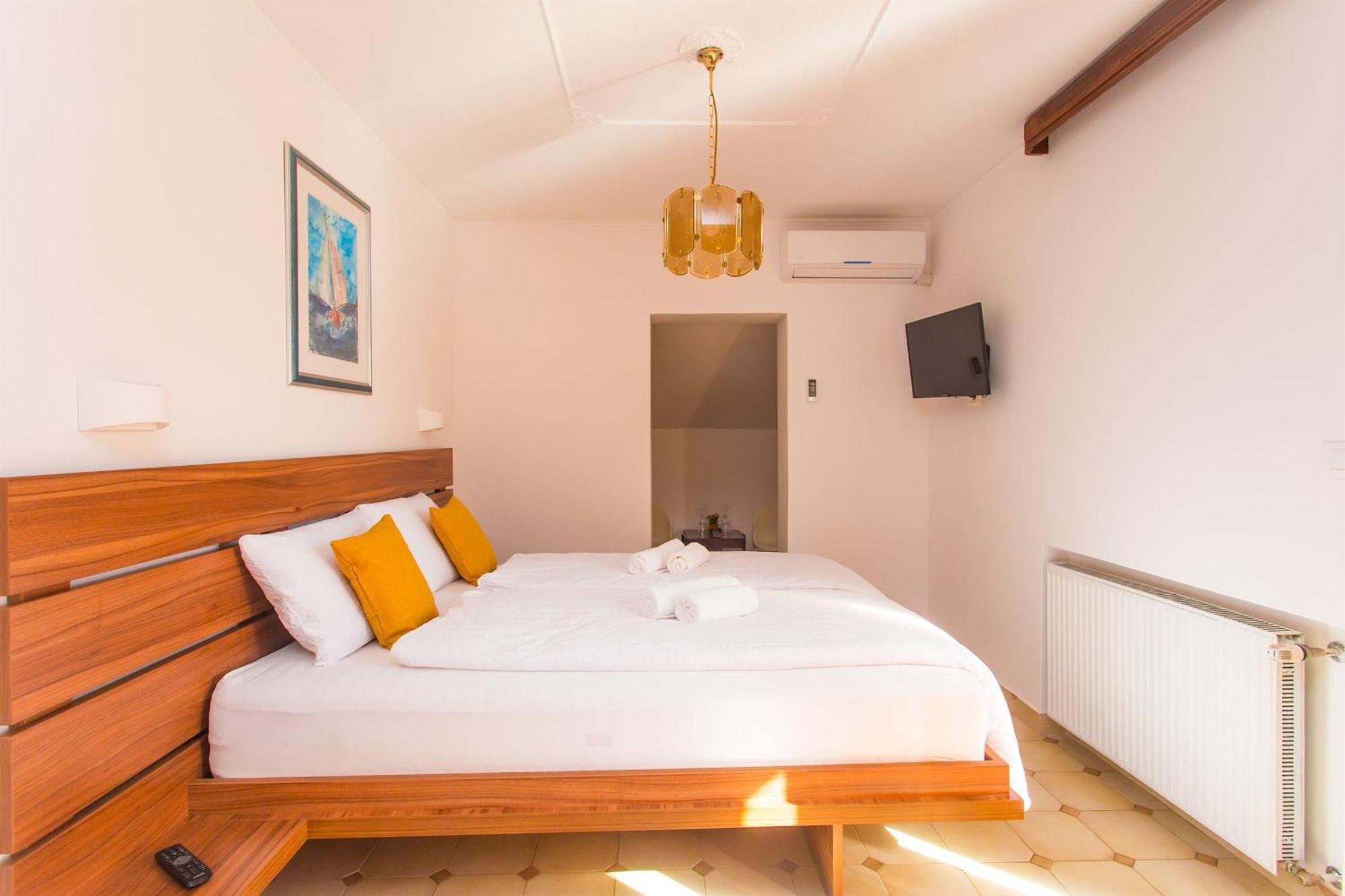 Puric Apartment *